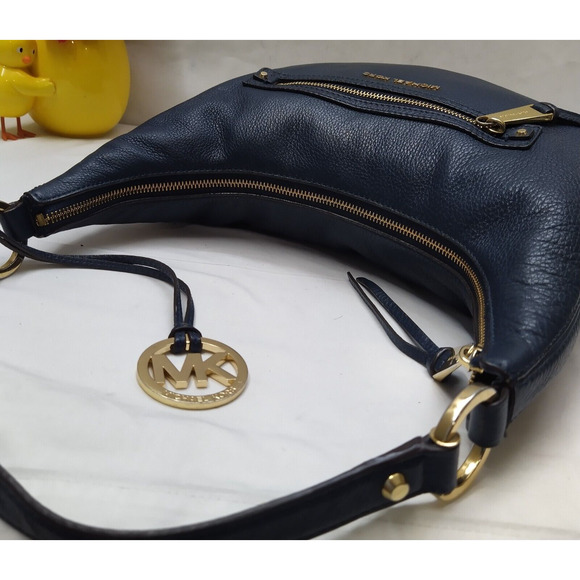 Michael Kors Rhea Blue Pebbled Leather Zipper Pocket Hobo Shoulder Bag - Picture 3 of 16